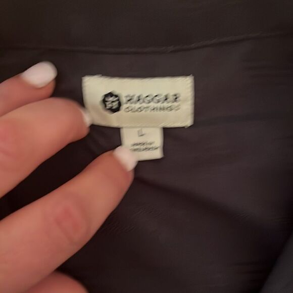 HAGGAR Navy Collared Short Sleeved Button Down. Size Large - Picture 7 of 9